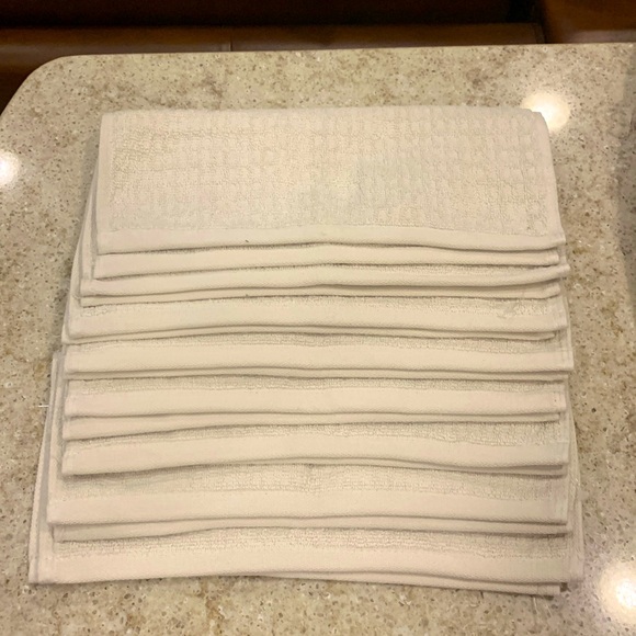 NWOT Tommy Bahama North Pacific Washcloths in Dune Color - Set of 8 - Picture 4 of 7